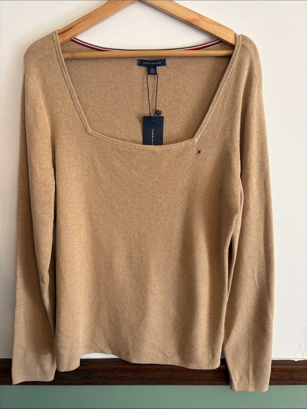 Tommy Hilfiger Women's Camel Scoop Neck Sweater
